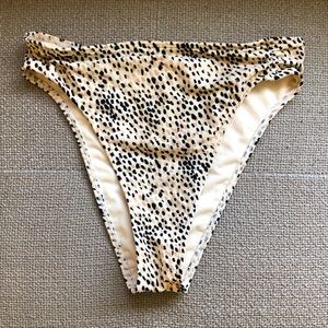 🚨 HOLLISTER - High Rise Bikini Bottom